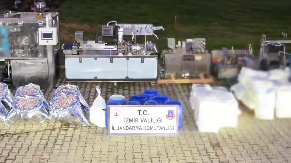 İzmir'de 1,6 ton uyuşturucu hap ham maddesi ele geçirildi