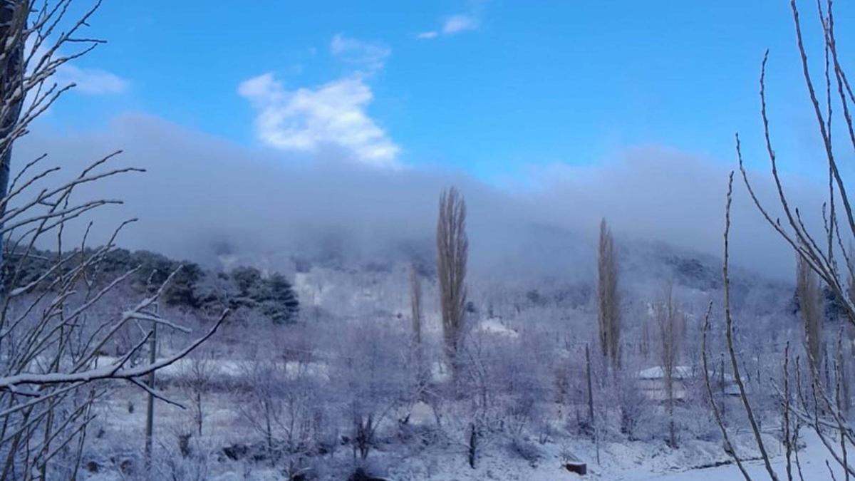 Gölcük ve Bozdağ yaylaları beyaz örtüyle kaplandı