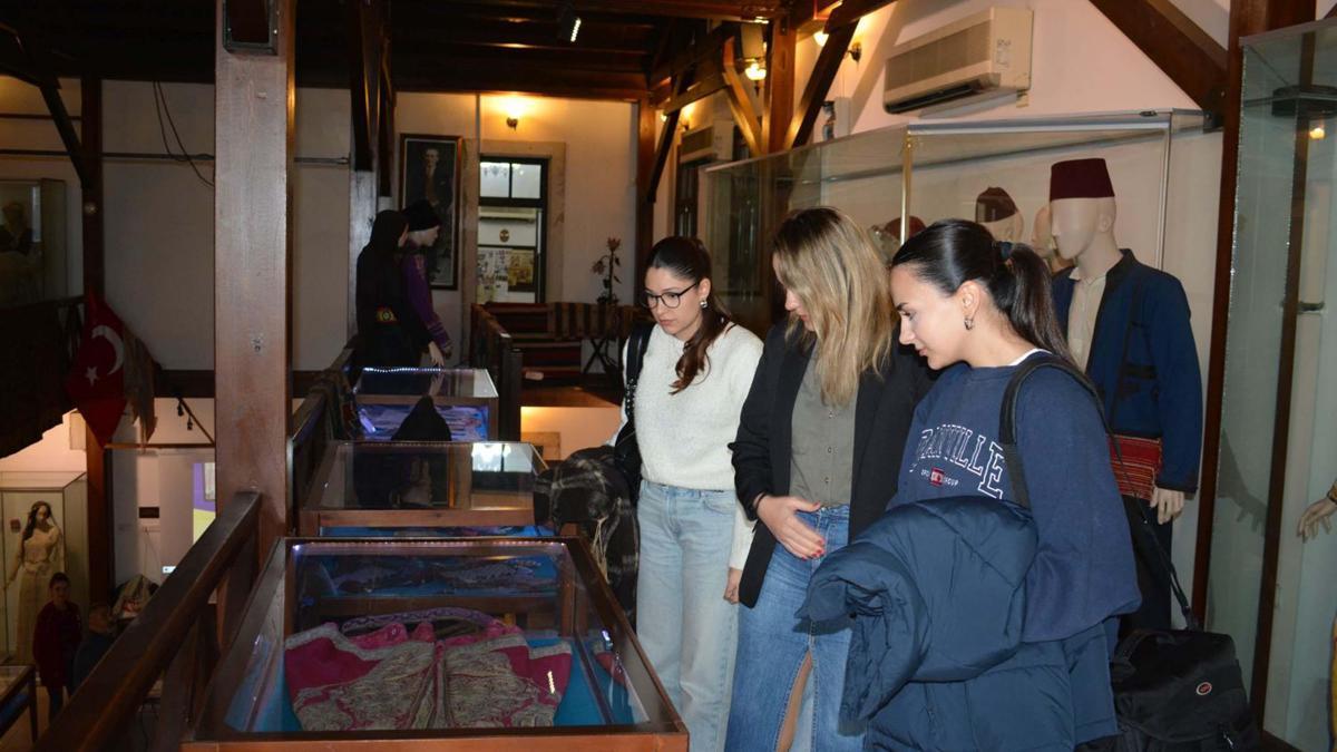 Ege Üniversitesi Etnografya Müzesi ziyaretçilerini bekliyor