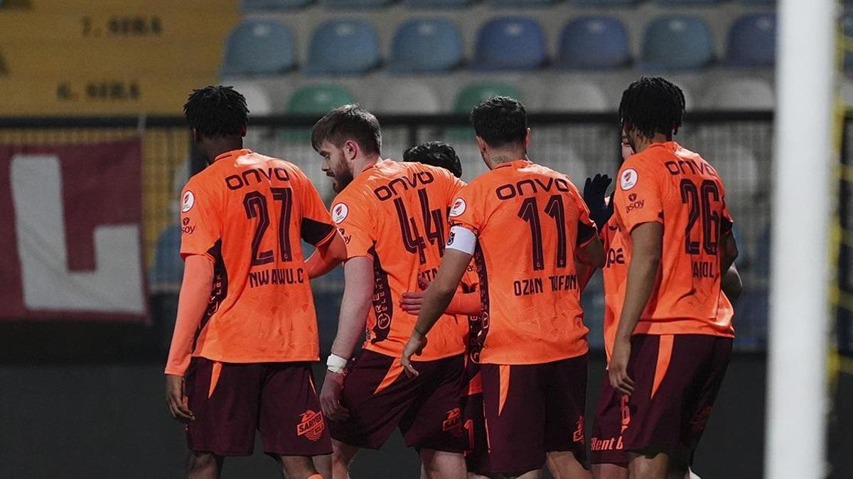Trabzonspor, Kupada İstanbulsporu farklı geçti