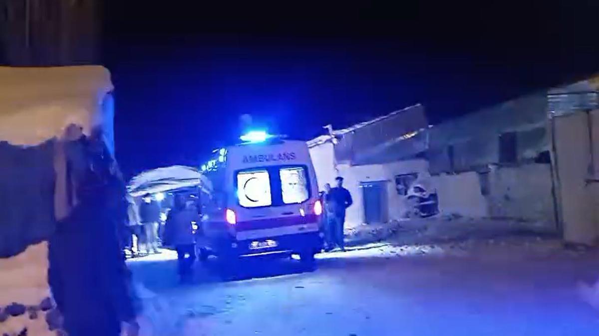 Damdan düşen Boran, iş makinesi ile yol açılıp hastaneye ulaştırıldı