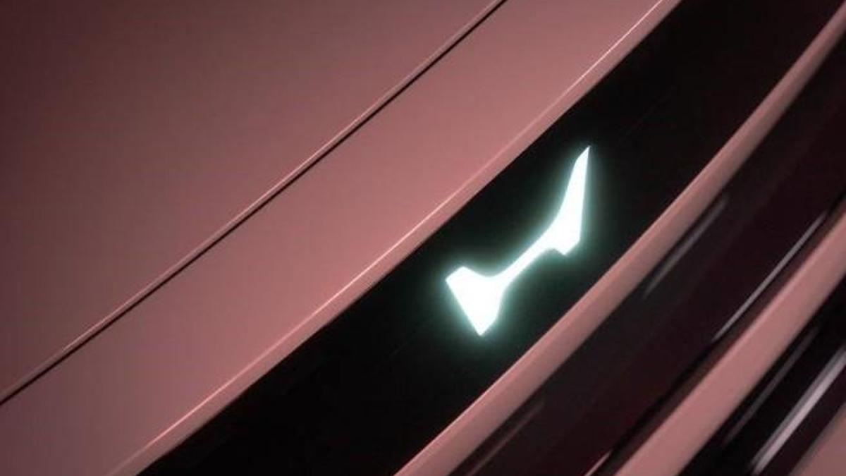 Honda'nın logosu elektriklendi