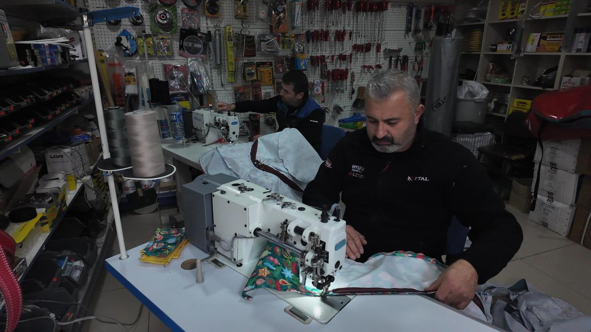 Bolu'da yağış sonrası şişme kar kızağına yoğun talep