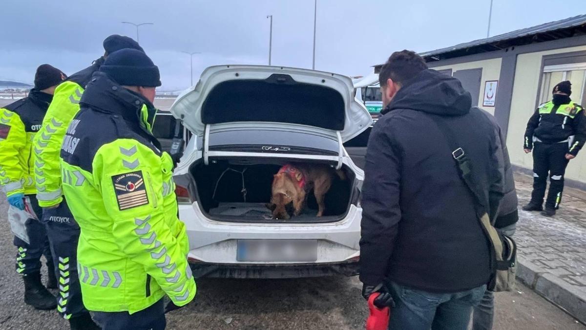 Nevşehirde uyuşturucuya 2 gözaltı