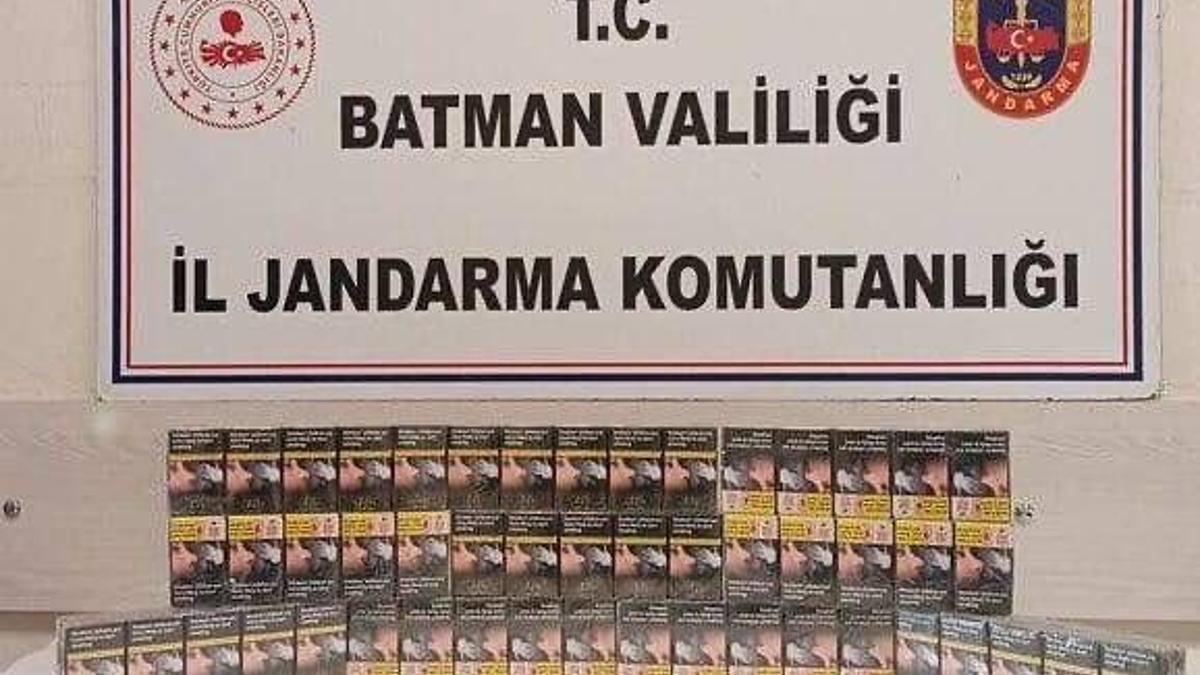 Batmanda yol kontrollerinde kaçak sigara ve ruhsatsız tabancalar ele geçirildi