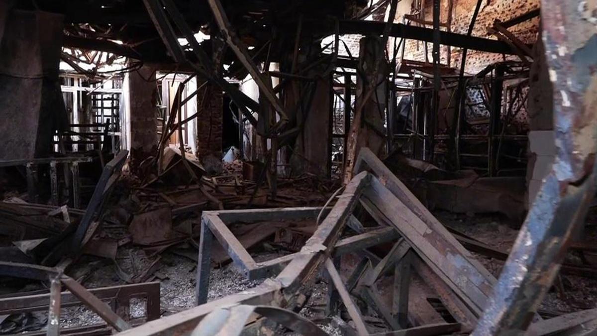 CNN TÜRK görüntüledi: Savaşta vurulan Sudan TV binası kullanılamaz halde