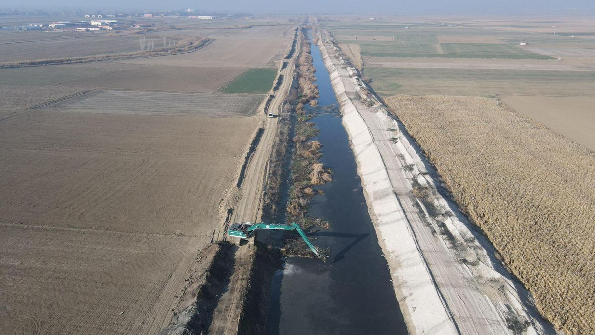 Akarçay'da ıslah çalışmaları sürüyor