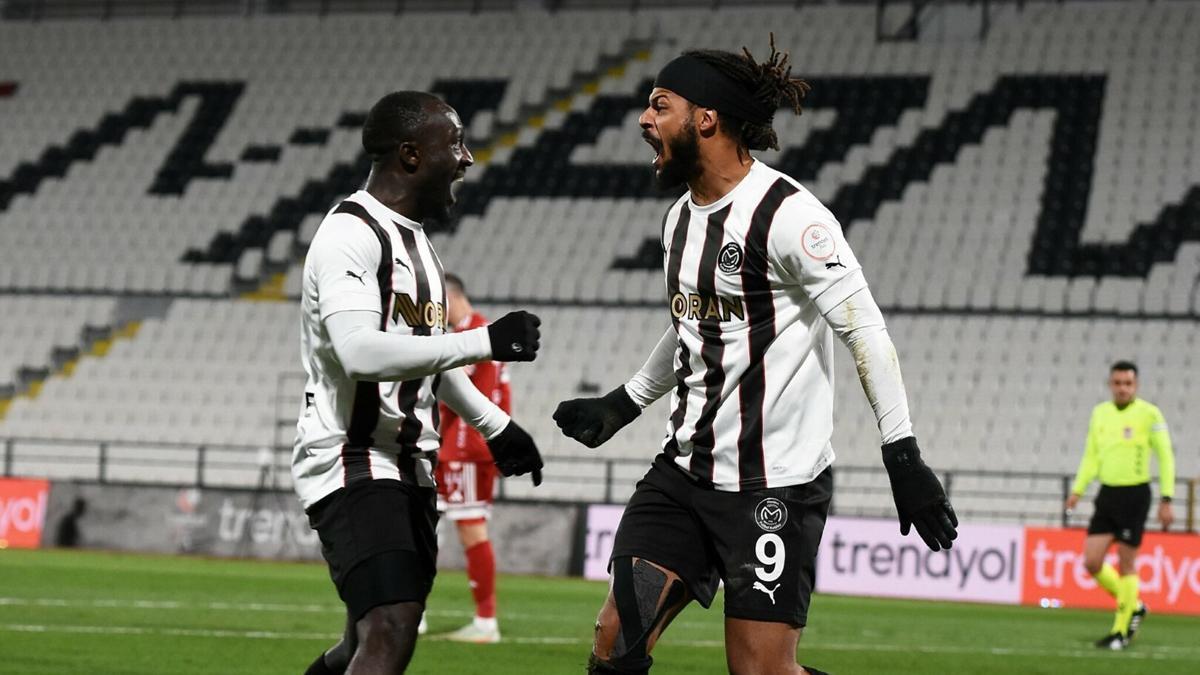 Manisa FK, 3'te 3 peşinde