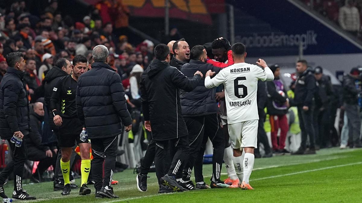 Anıl Demirci: Galatasaray deplasmanında 1 puan aldık ama bu anlamda buruğuz