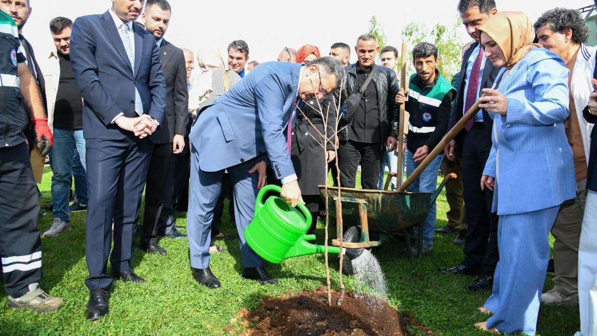 Başkan Genç: Şehrimize değer katmaya devam edeceğiz