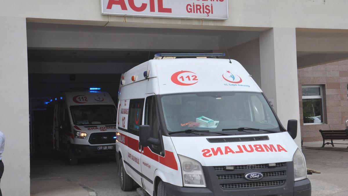 Gaziantepte otomobil ile çarpışan motosiklet sürücüsü yaralandı