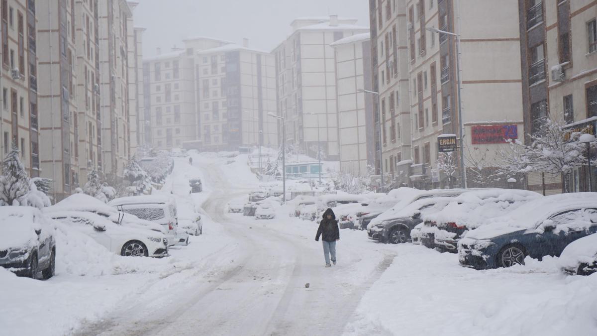 Şırnak'ta kar yağışı