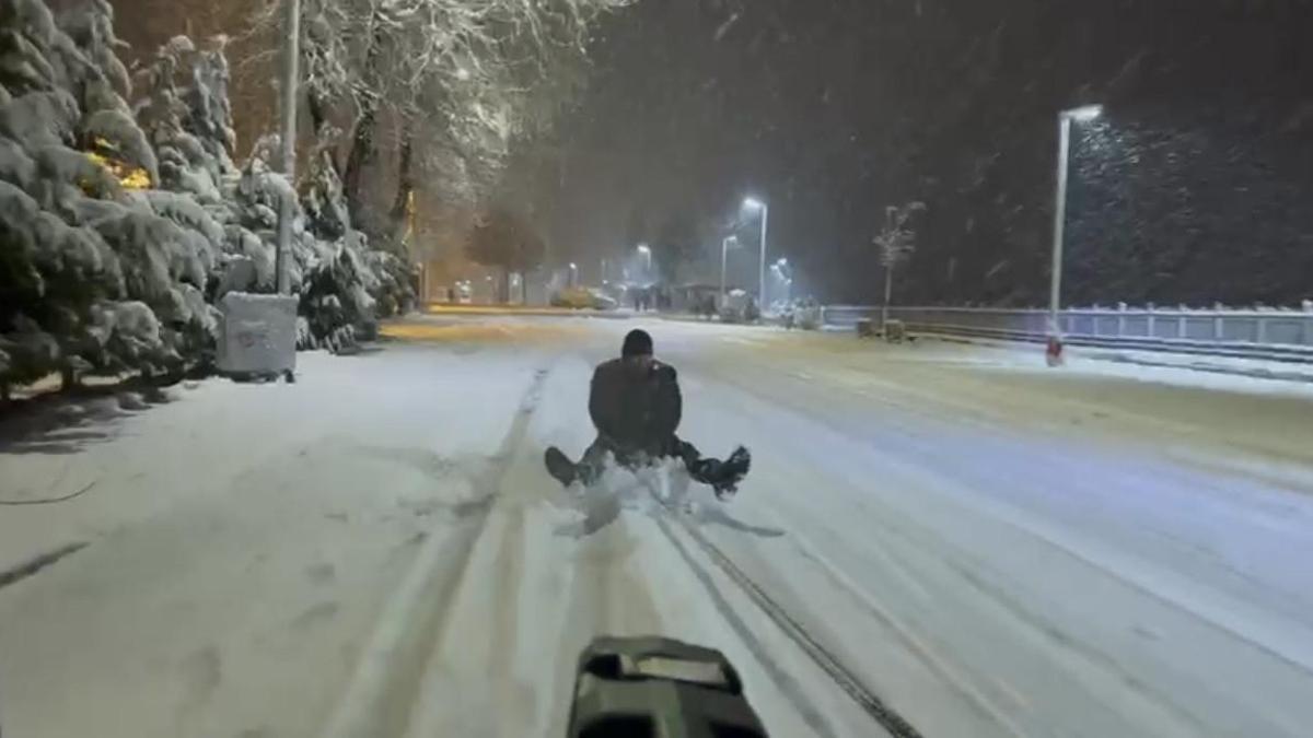 Karda şambrelle kaydı