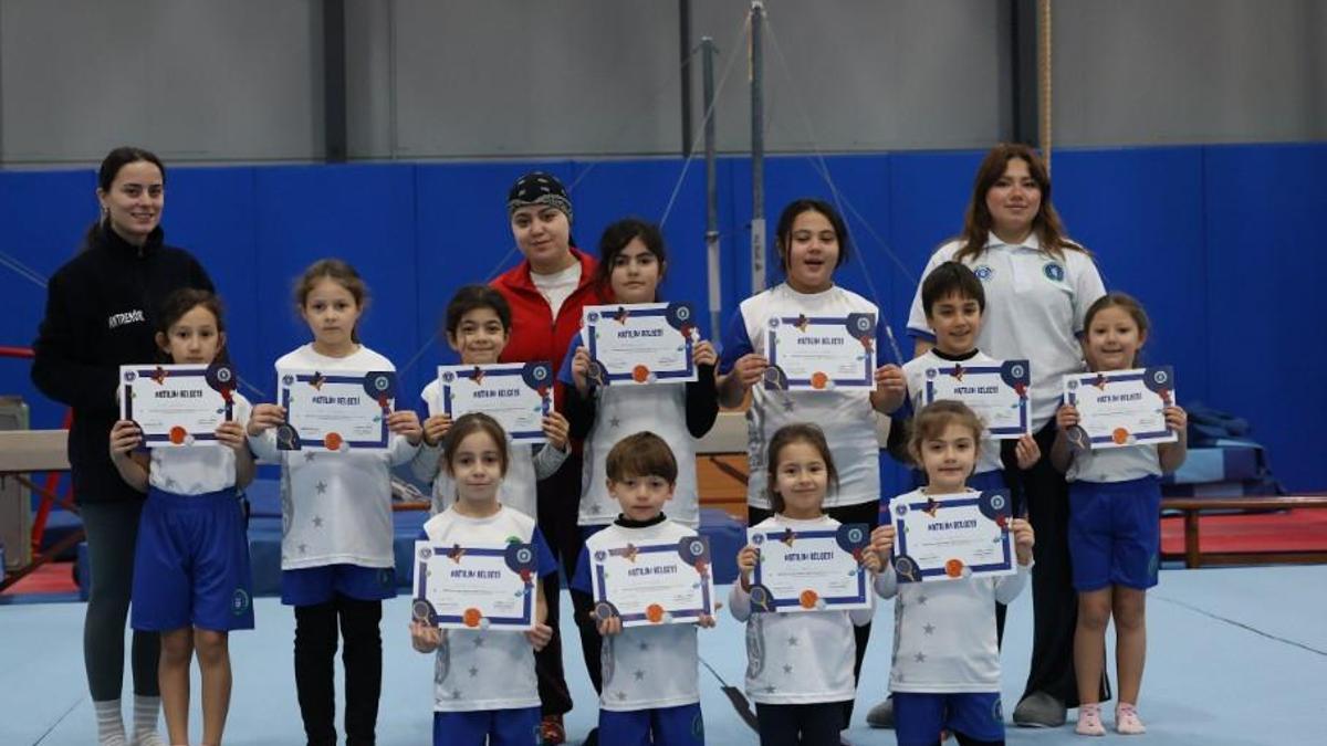 Bursada Kış Spor Okullarında sertifika heyecanı