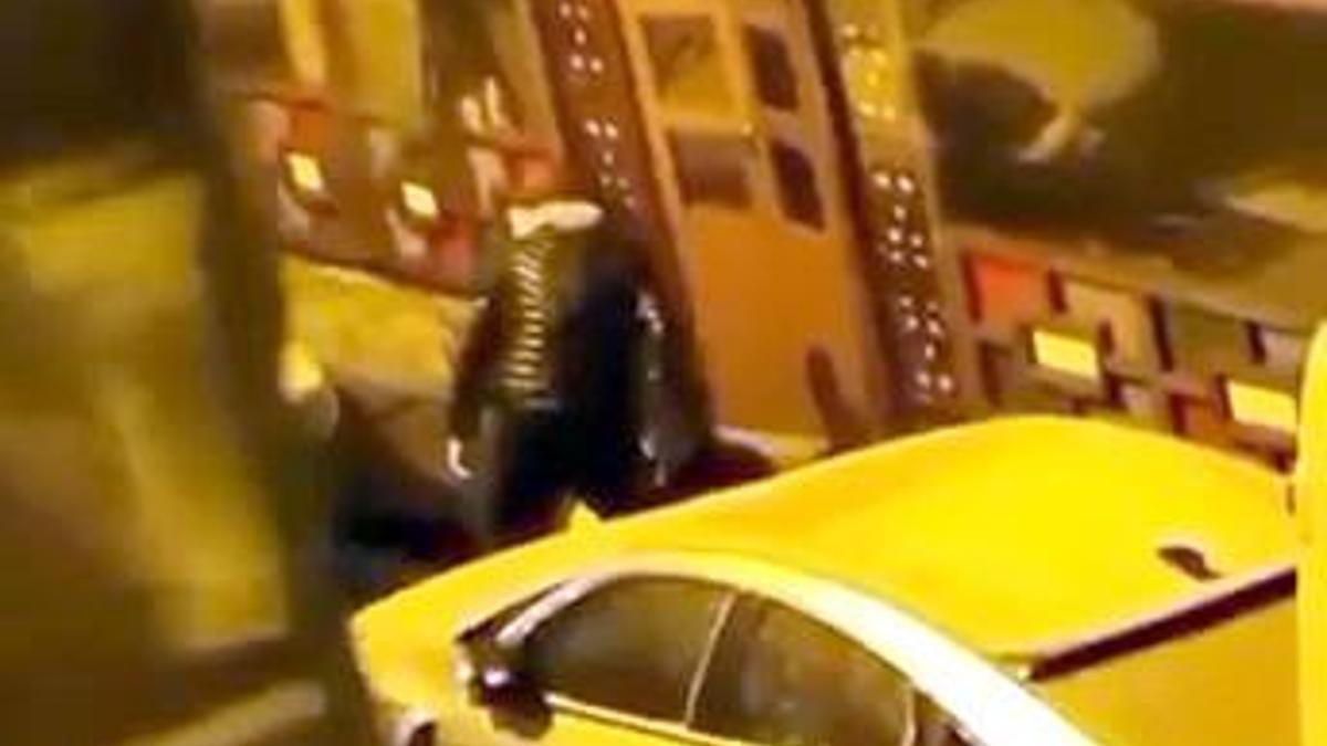 İstanbul - Avcılar'da tartıştığı kadını sokak ortasında tekme tokat darbetti