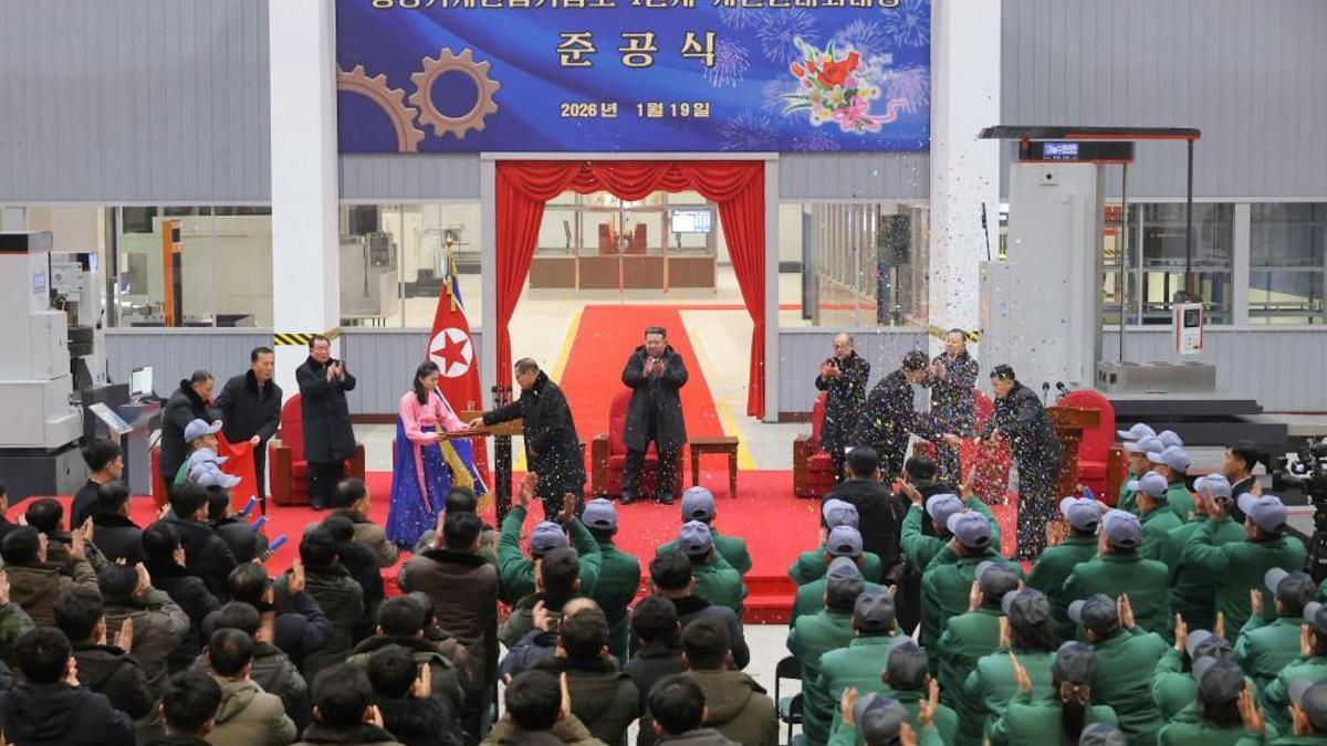 Kim Jong-undan dikkat çeken hamle: Zehir zemberek sözlerle, herkesin gözü önünde kovdu!