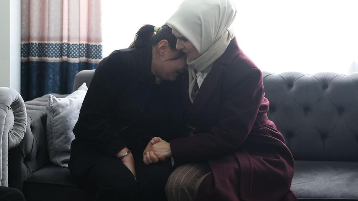 Bakan Göktaş'tan Atlas'ın ailesine taziye ziyareti