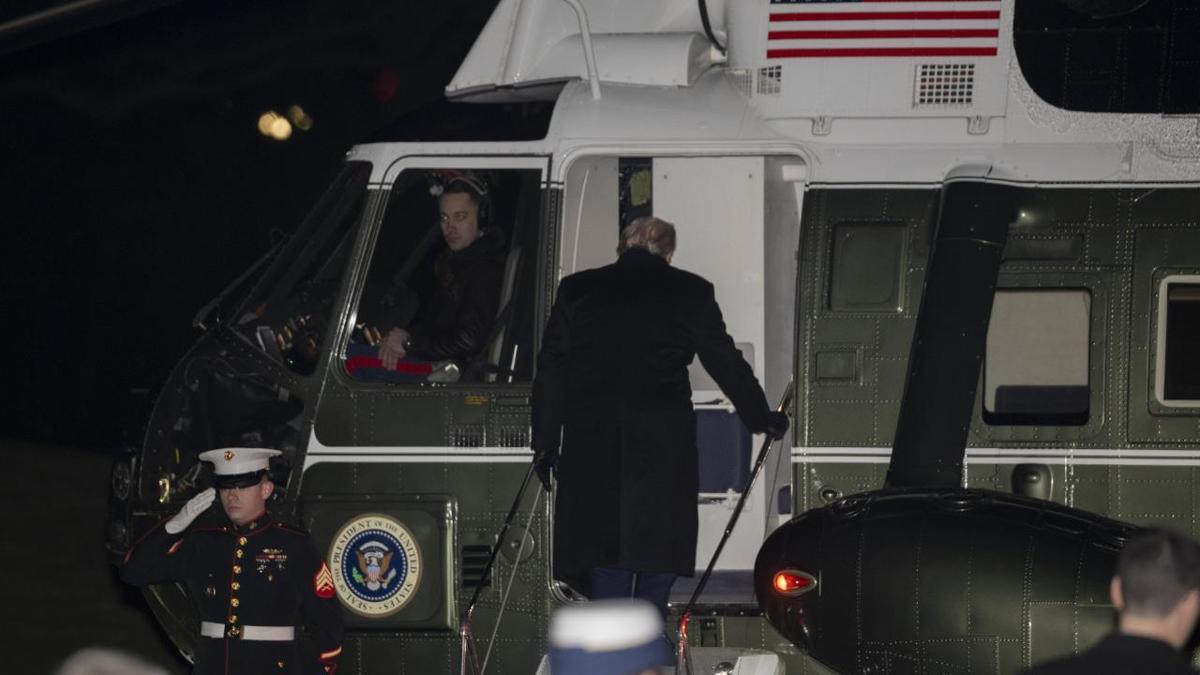 Trump'ın uçağında havadayken arıza!