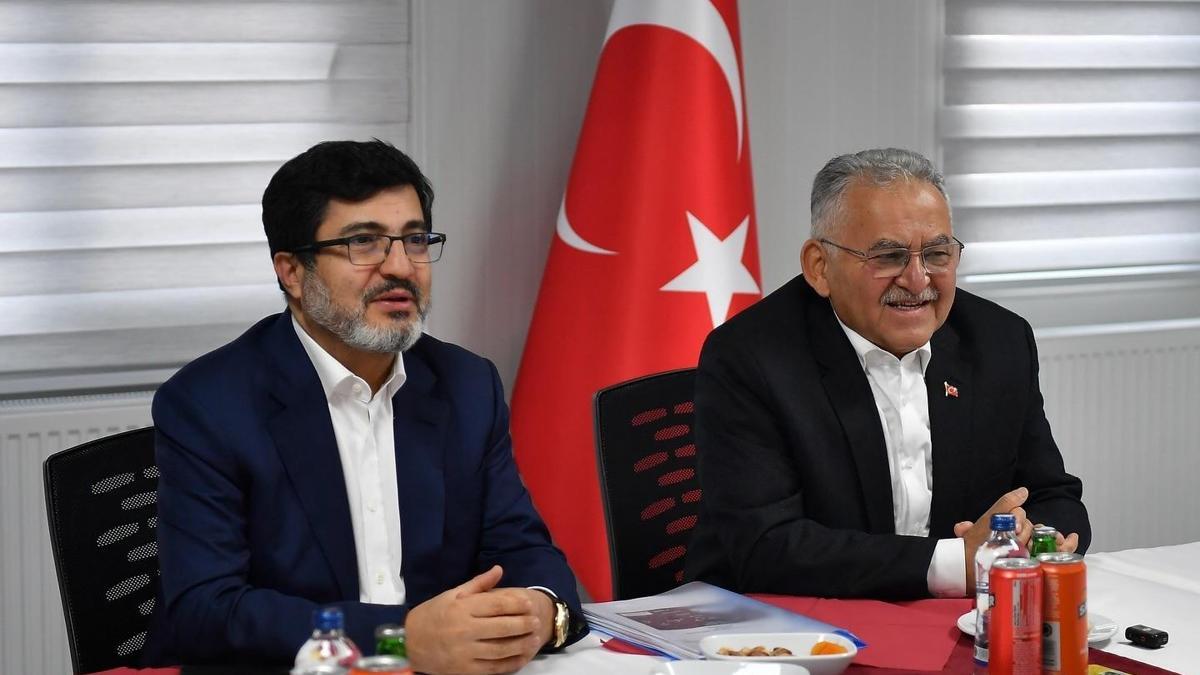 Başkan Büyükkılıç YHT projesini inceledi