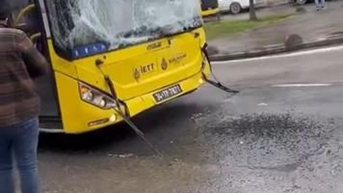 Sancaktepe'de 2 İETT otobüsü çarpıştı: Yaralılar var