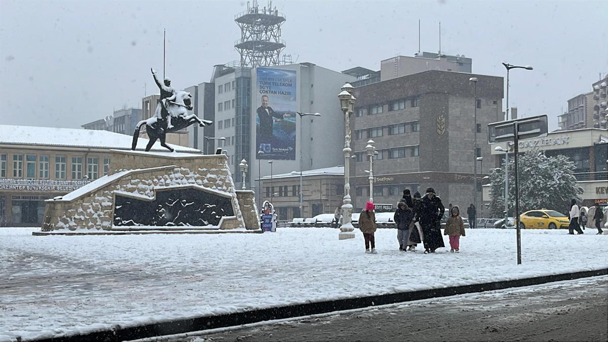 Gaziantep'te kar yağışı