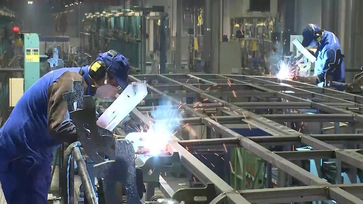 150 bin kişiyi ilgilendiriyor Metal işçisine zam pazarlığı tamamlandı