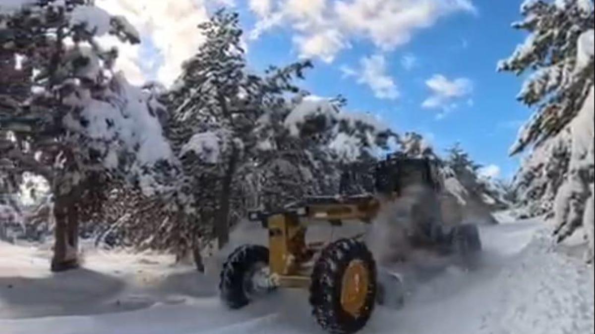 Amasyada 77 köy yolu kardan kapalı