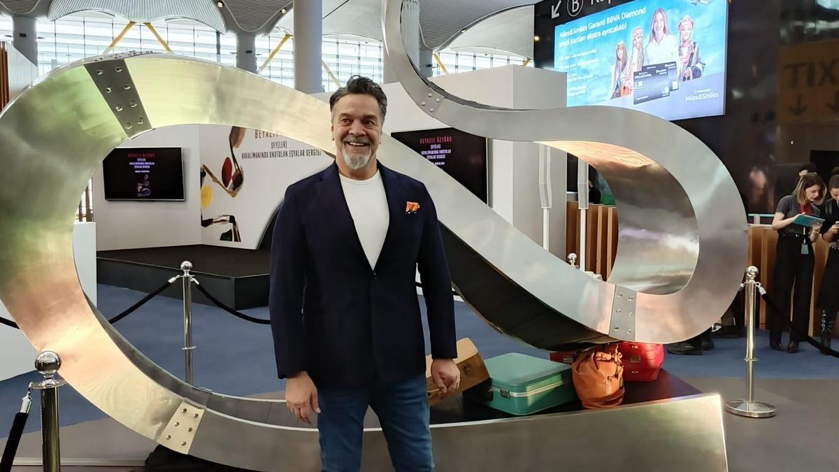 Beyazıt Öztürkün Şey(ler) Havalimanında Unutulan Eşyalar' sergisi açıldı