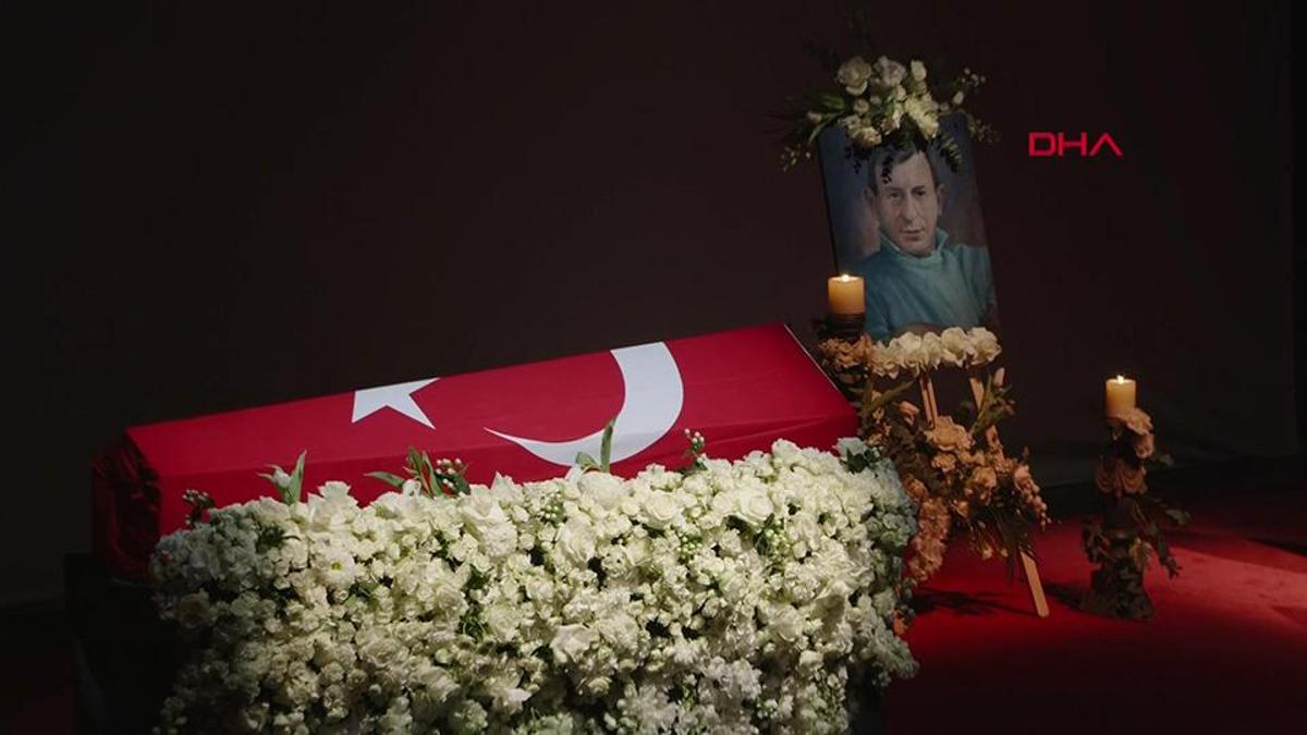 Tiyatronun duayeni Haldun Dormen'e veda: Sonsuzluğa uğurlanıyor