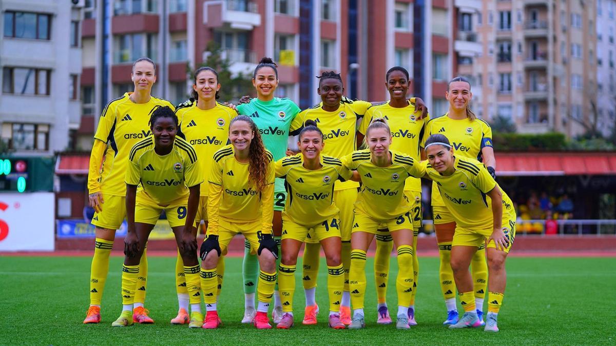 Fenerbahçe'den rakibine 18 gol