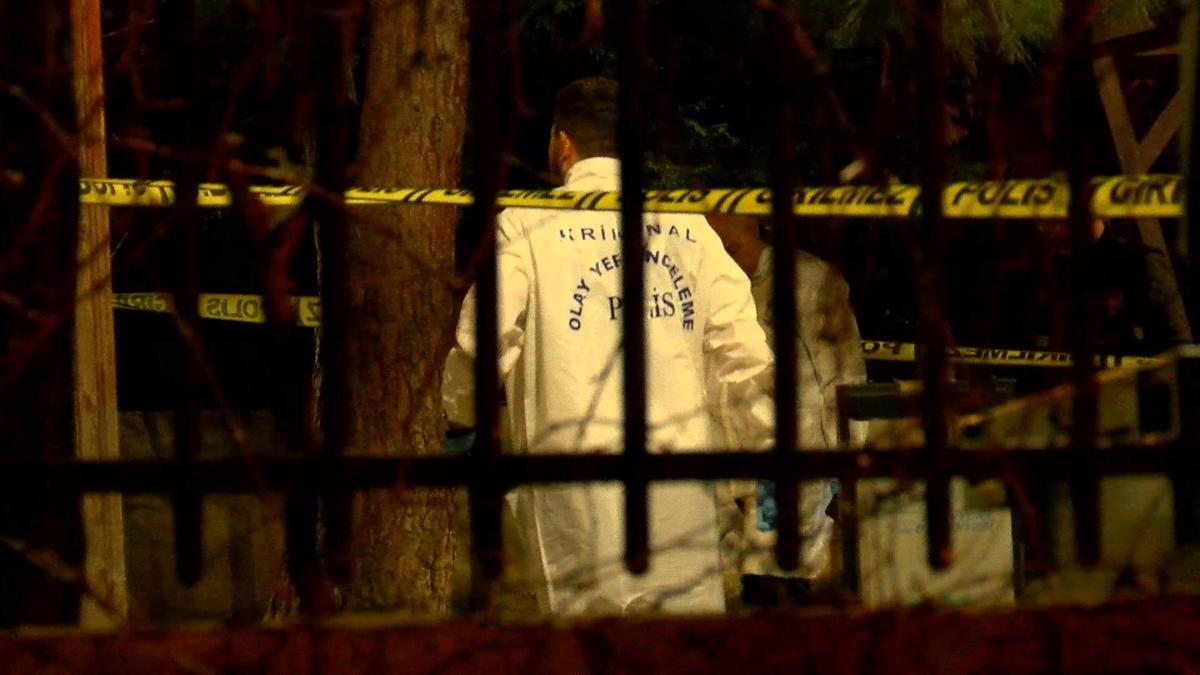 Esenyurt'ta parkta kanlı hesaplaşma: 1 ölü, 2 yaralı