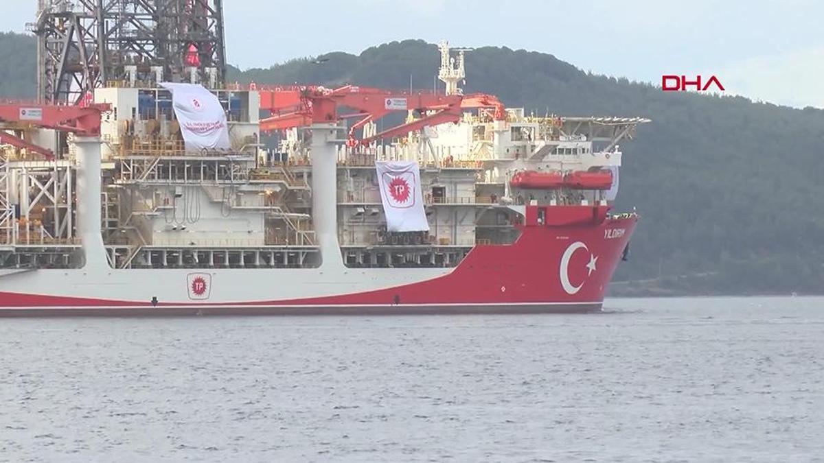Türkiye'nin 6'ncı sondaj gemisi Yıldırım, Karadeniz yolunda