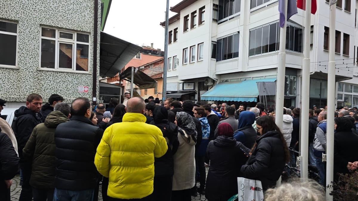 Babasını kurtarmak isterken ölen Efe, toprağa verildi