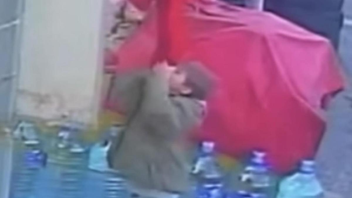 Bartın'da duygulandıran anlar: Bir öpücükle anlatılan vatan sevgisi