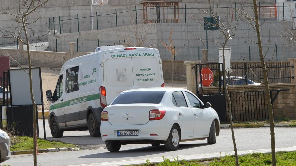 Mardinde hastane önündeki silahlı kavgada ölen kişi toprağa verildi