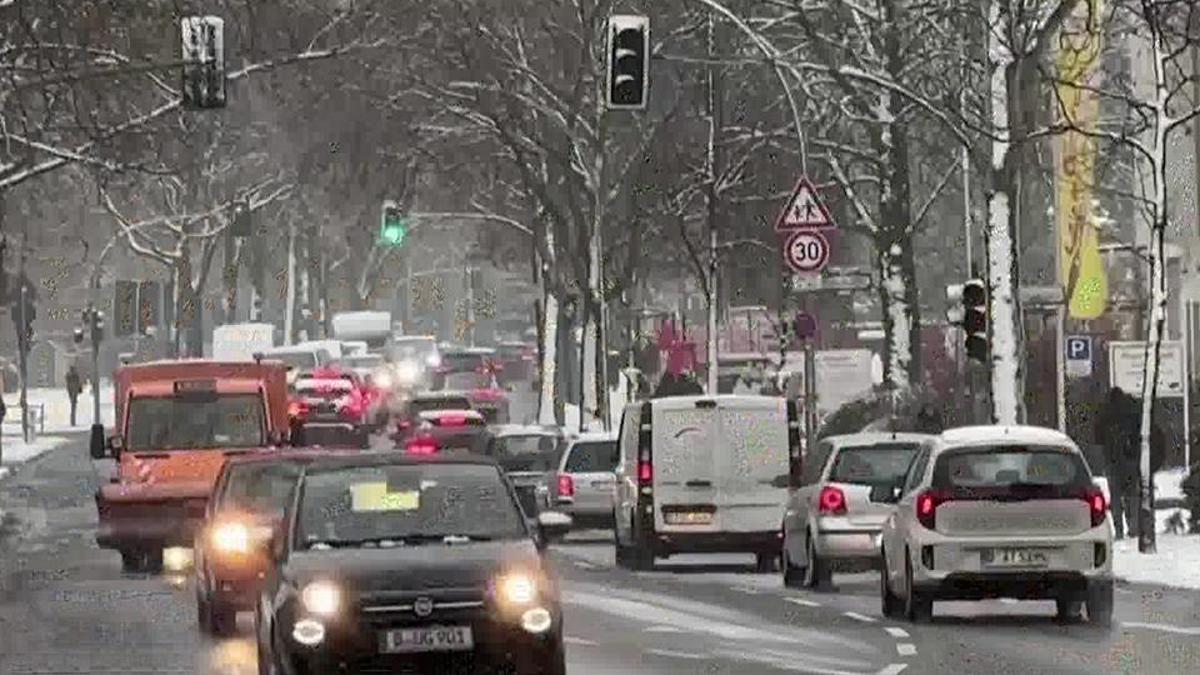 Almanya elektriği kesen sabotajcıları arıyor 1 milyon euro ödül