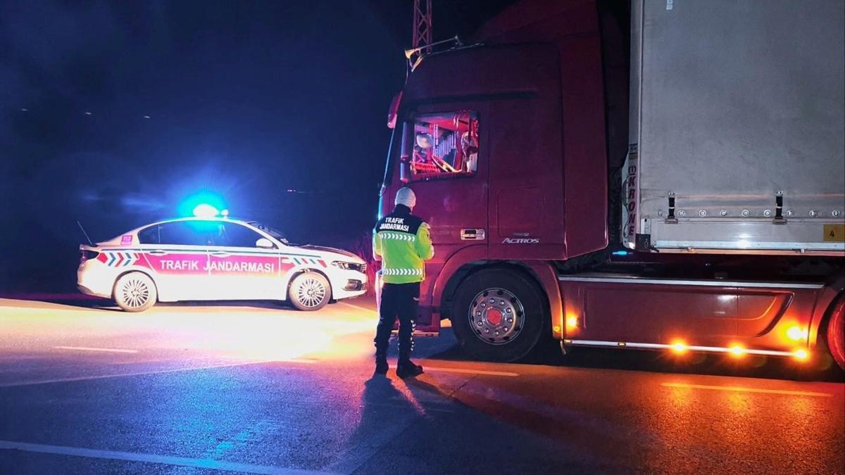 Jandarmadan trafik denetimi