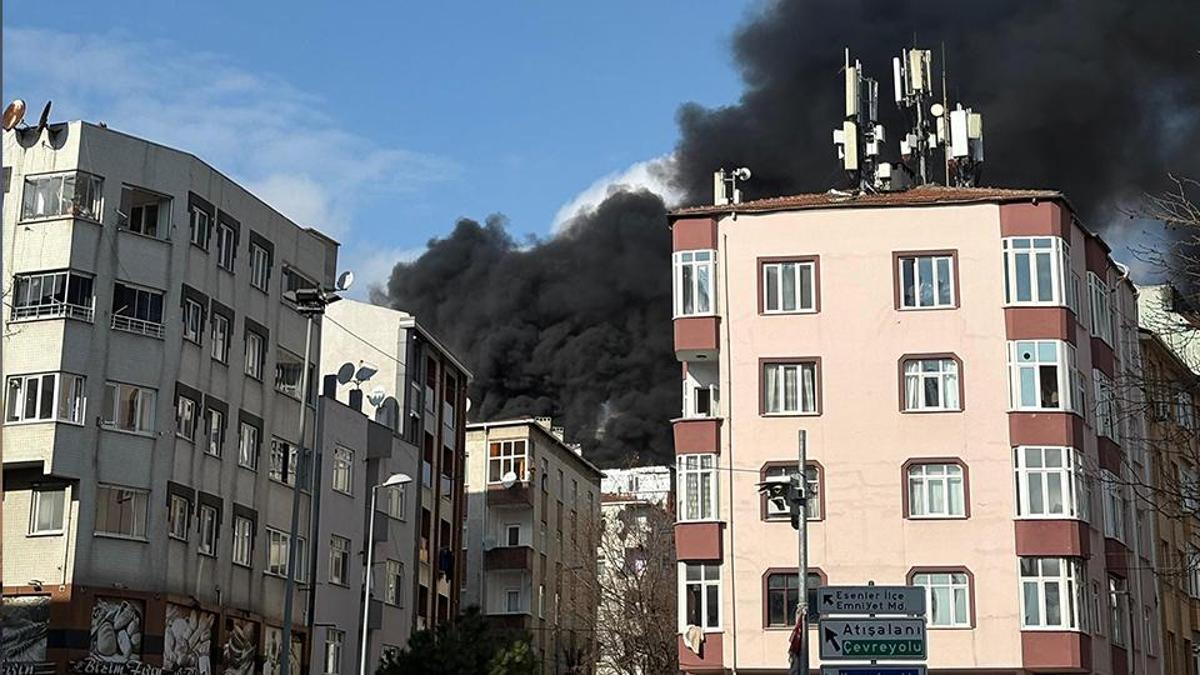 SON DAKİKA | İstanbul'da korkutan yangın! Dumanlar gökyüzünü kapladı