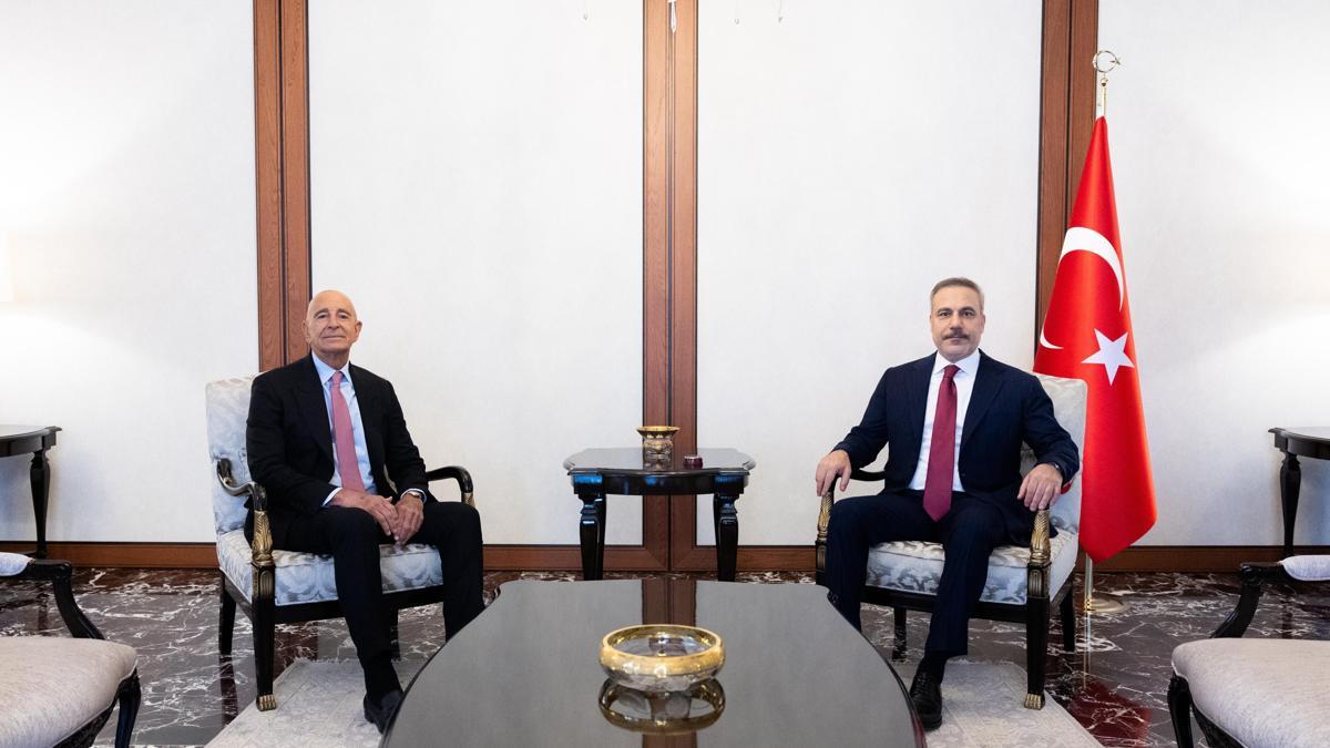 Bakan Fidan, ABD Büyükelçisi Barrack'ı kabul etti