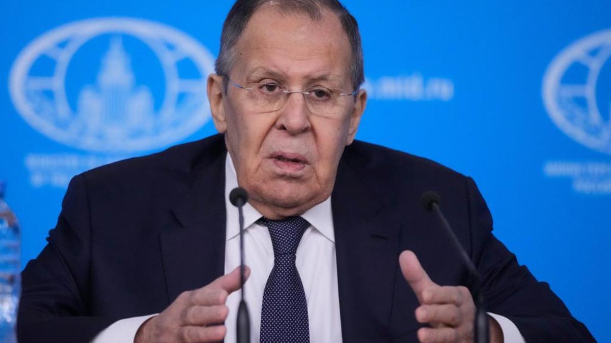 Lavrov: Küresel yapının çöküşünü Türk diplomatlar kurtarabilir