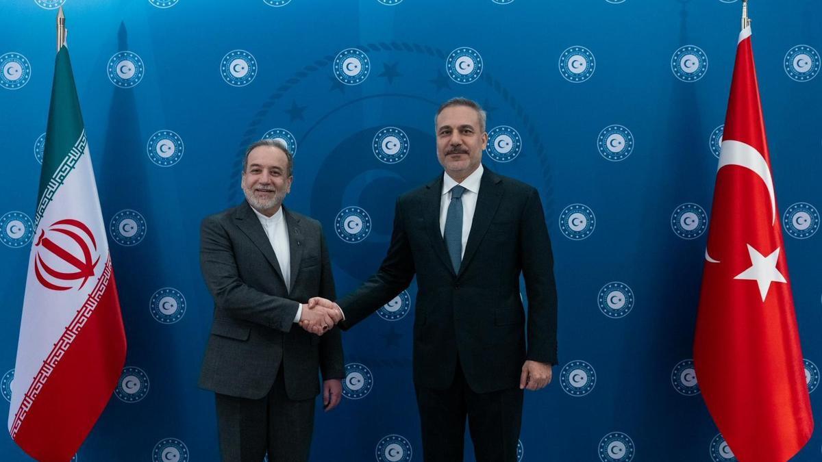 İstanbul- Dışişleri Bakanı Fidan, İran Dışişleri Bakanı Arakçi ile bir araya geldi -1