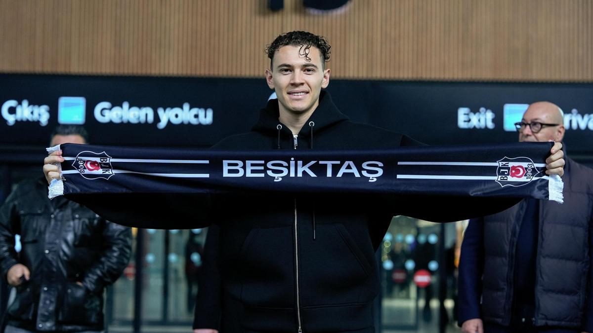 Beşiktaş'ın yeni transferi Asllani, İstanbul'da