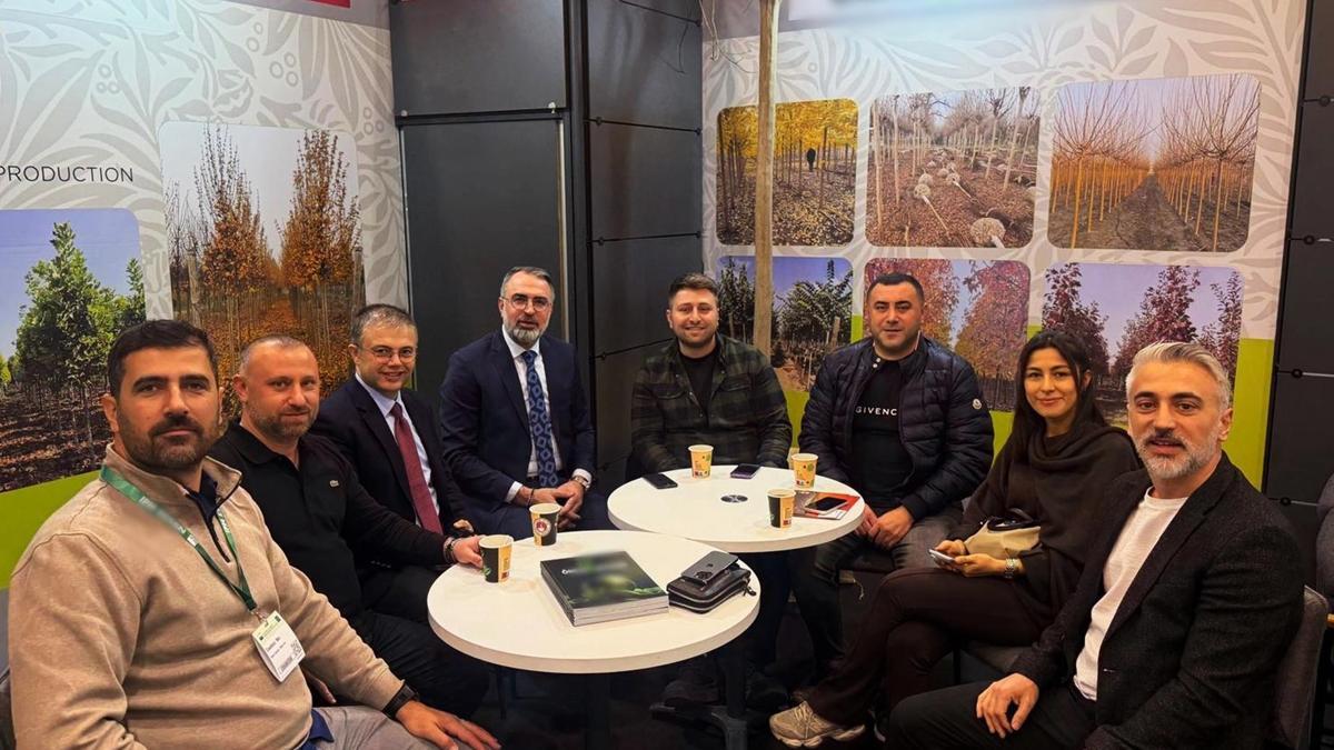 Kestel Belediye Başkanı Ferhat Erol, Essen Bahçecilik ve Süs Bitkileri Fuarına katıldı