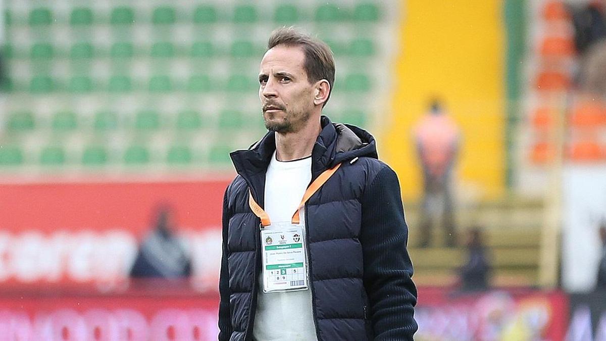 Joao Pereira: Ben hemen havlu atıp pes eden bir hoca değilim