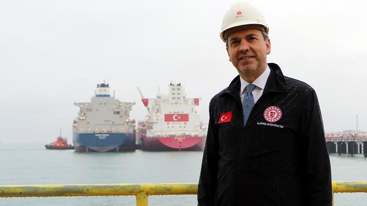 Bakan Bayraktar açıkladı: Doğalgazda günlük 200 milyon metreküp gaz hedefi