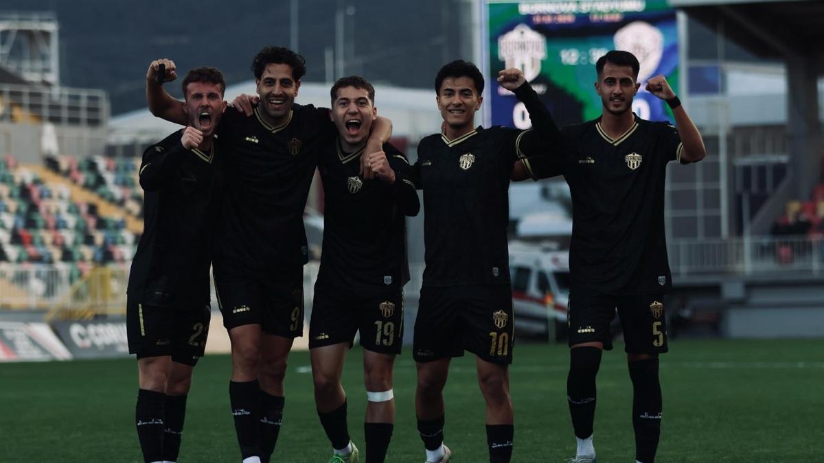 Bornova seriye bağladı, Çoruhlu FK'nın hasreti bitti