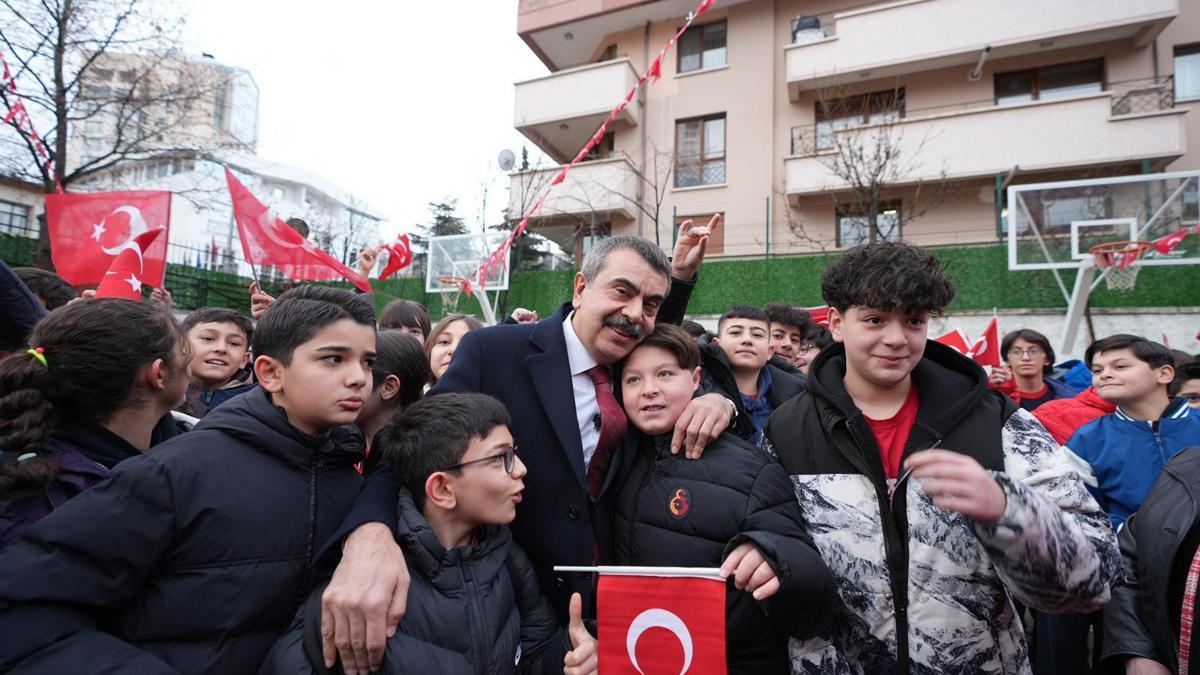 Ankara'da yarıyıl tatili sonrası ilk ders zili çaldı