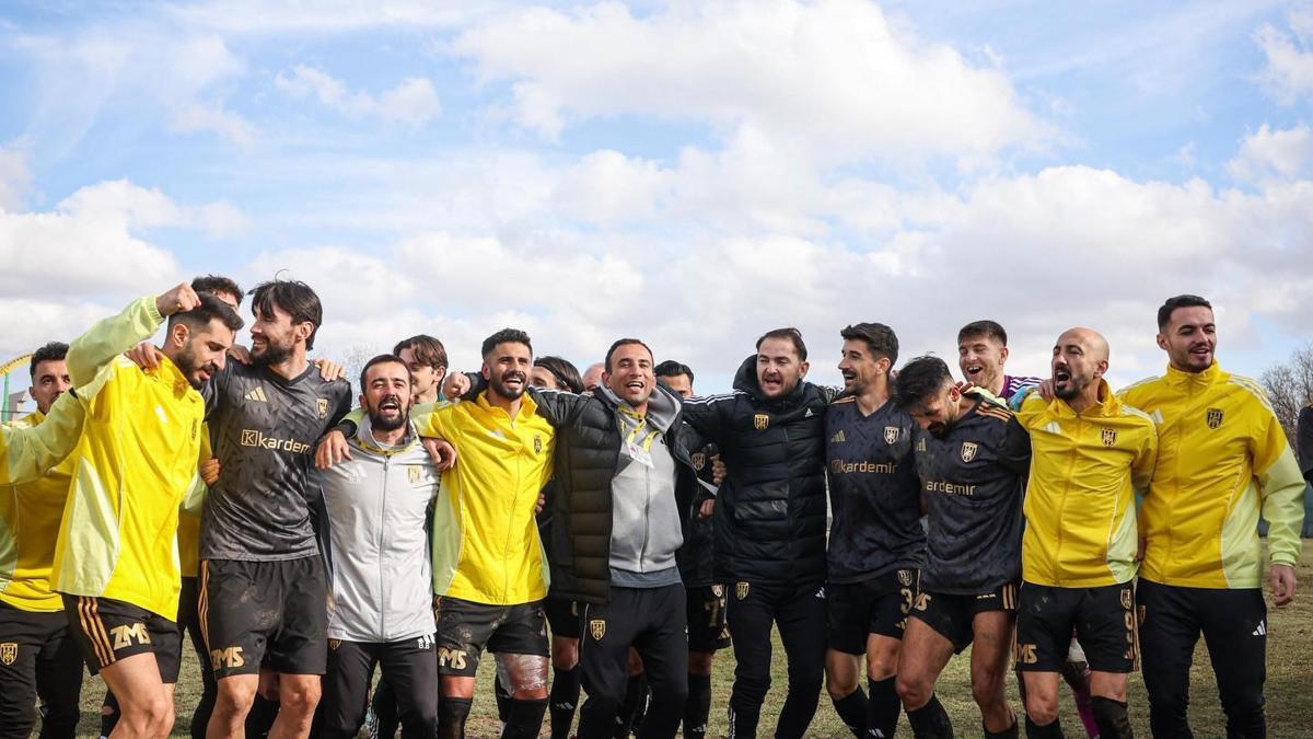 Aliağa FK'da 4'te 4 sevinci yaşanıyor