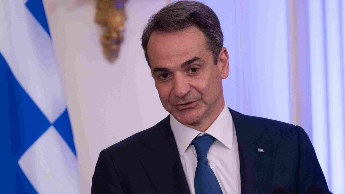 Yunanistan'da 'yeni anayasa' gündemi: Miçotakis süreci başlattığını ilan etti