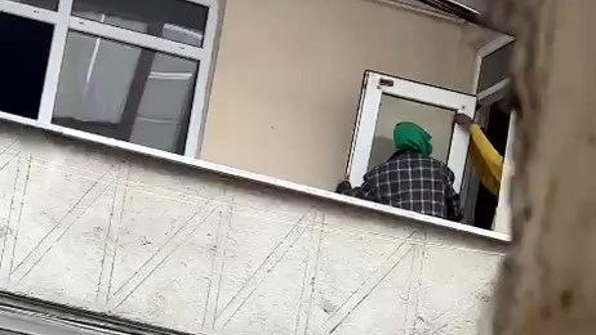 İstanbul'da pes dedirten hırsızlık: Kapı, pencere çaldılar